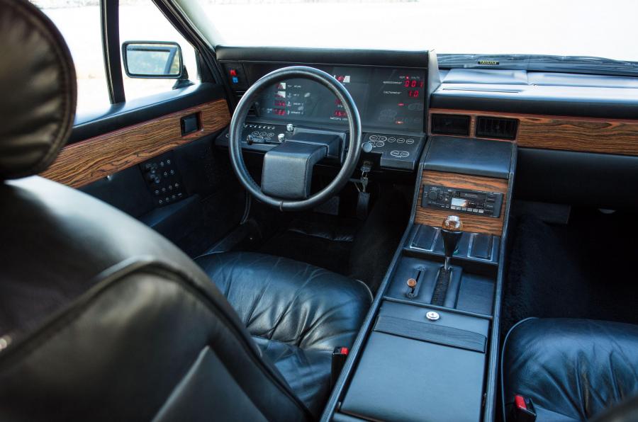 Торпедо Aston Martin Lagonda 1982 года  (NA) (фото 34 из 35)